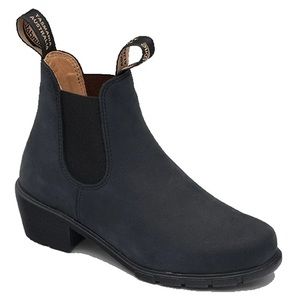 NWOT Suede Blundstone Heeled Series